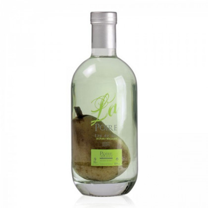 Eau de vie de poire d'Olivet fruit prisonnier